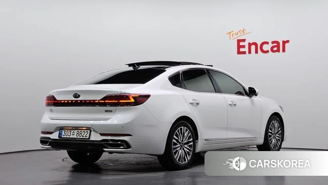 Kia K7 Premier Hybrid 2021 Белый из Кореи