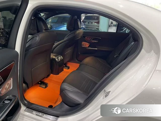 Mercedes-Benz Class C 2023 Белый из Китая