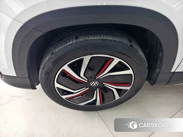 Volkswagen Tuyue 2023 Белый из Китая