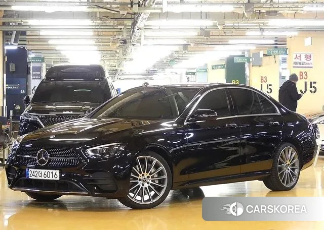 Mercedes-Benz E-Class W213 2022 Черный из Кореи