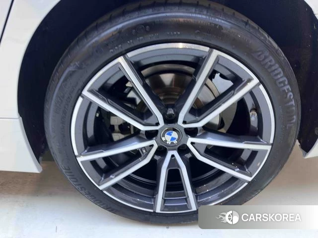 BMW 3 series 2023 Белый из Китая