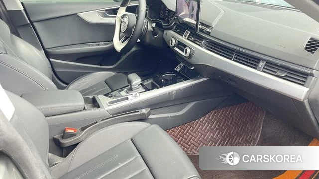 Audi A5 2024 Темно-серый из Китая