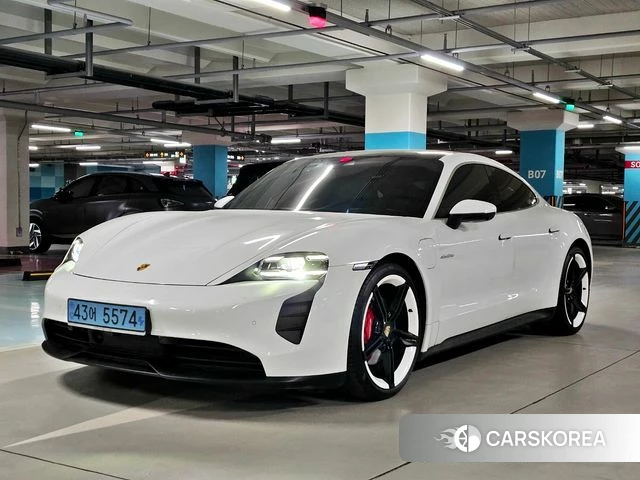 Porsche Taycan 2021 Белый из Кореи