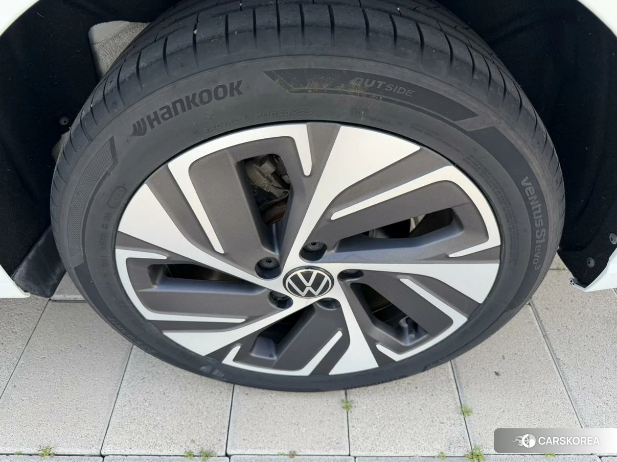 Volkswagen Bora 2022 Белый из Китая