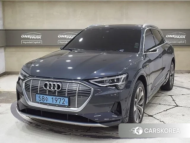 Audi e-Tron 2020 Серый из Кореи