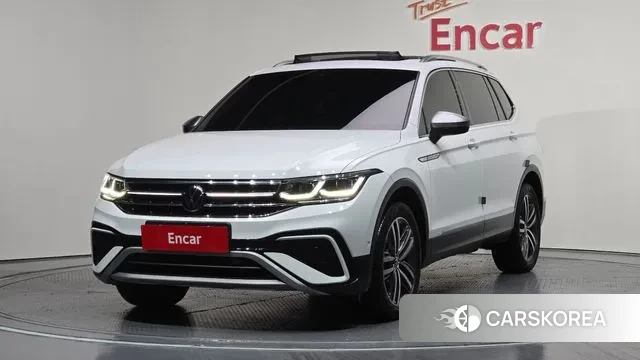 Volkswagen Tiguan Allspace 2022 Белый из Кореи