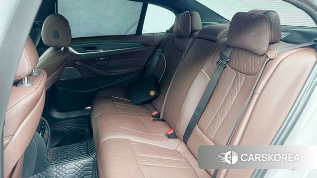 BMW 5 series 2021 Белый из Китая