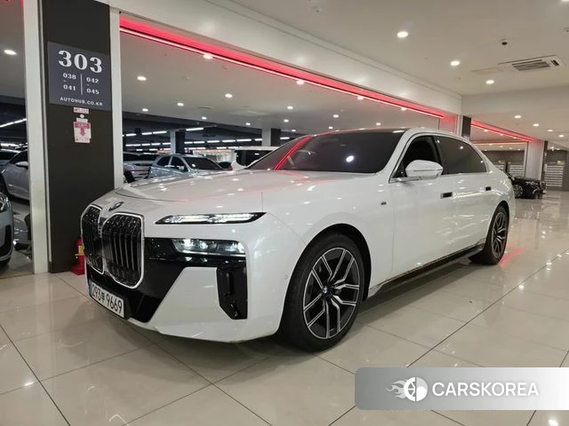 BMW 7 Series (G70) 2025 Белый из Кореи