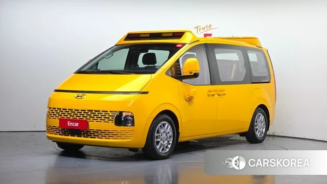 Hyundai Staria 2021 Желтый из Кореи