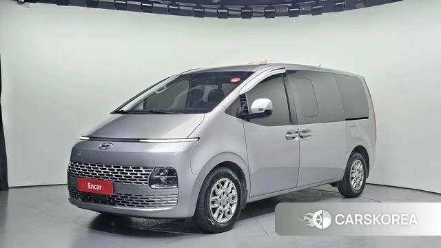 Hyundai Staria 2023 Серебряный из Кореи