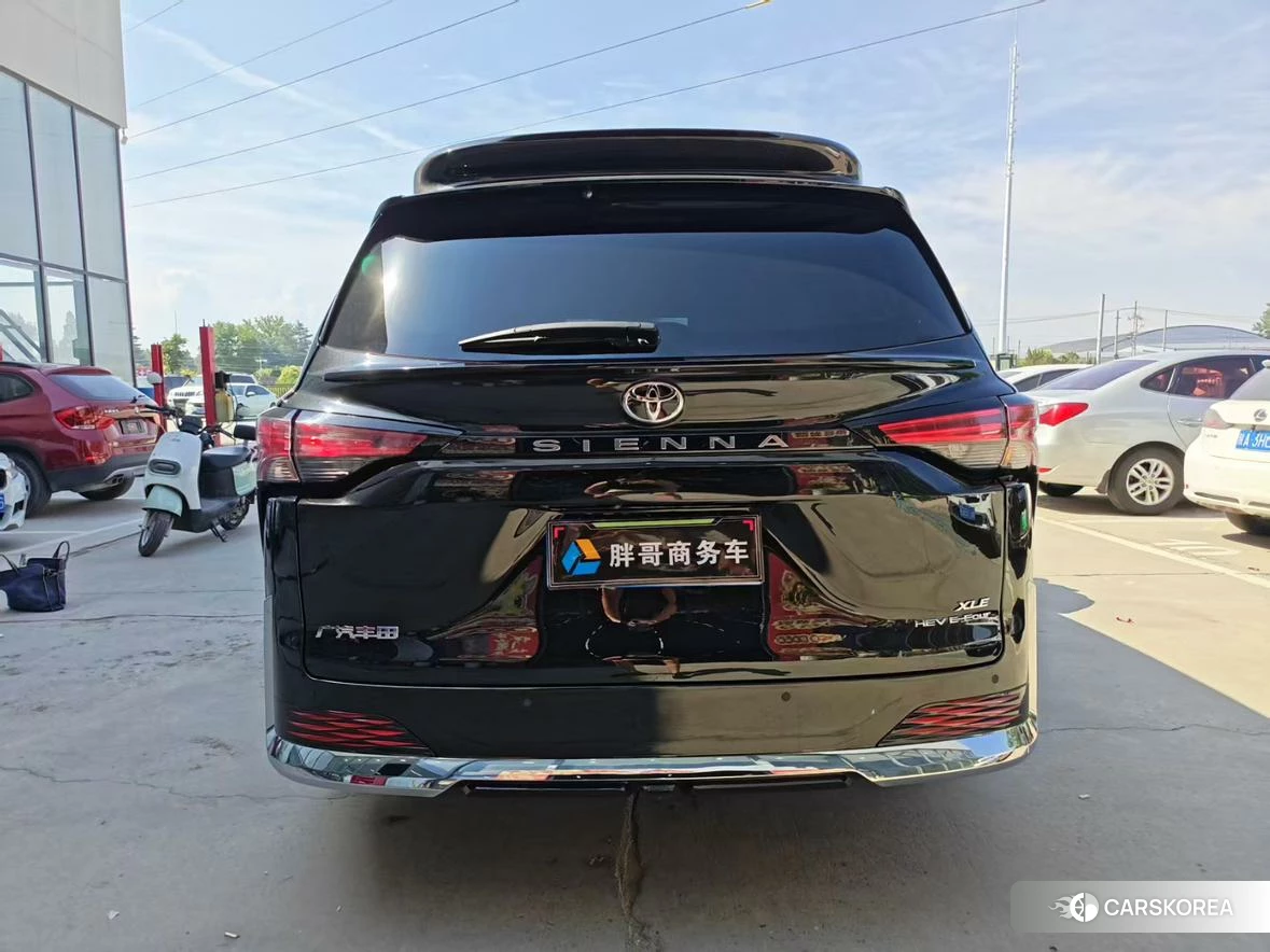 Toyota Saina 2024 Черный из Китая