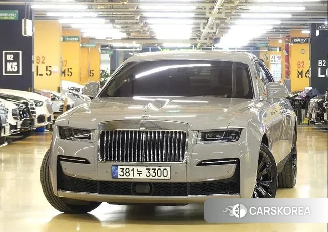 Rolls-Royce Ghost 2nd Generation 2021 Цвет галактики из Кореи