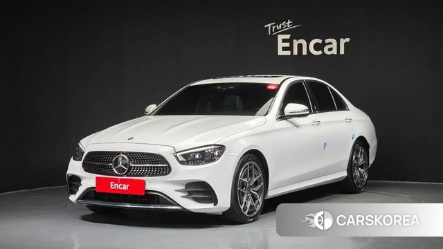 Mercedes-Benz E-Class W213 2022 Белый из Кореи