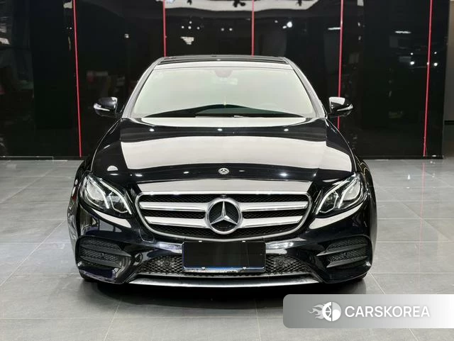 Mercedes-Benz E-class 2019 Черный из Китая