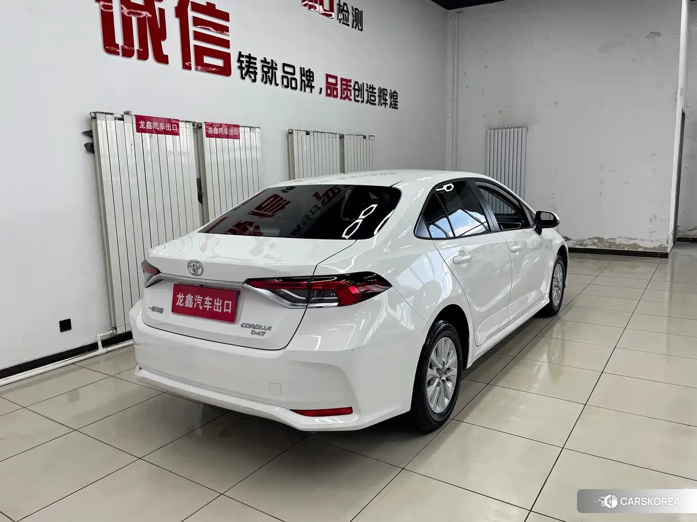 Toyota Corolla 2023 Белый из Китая
