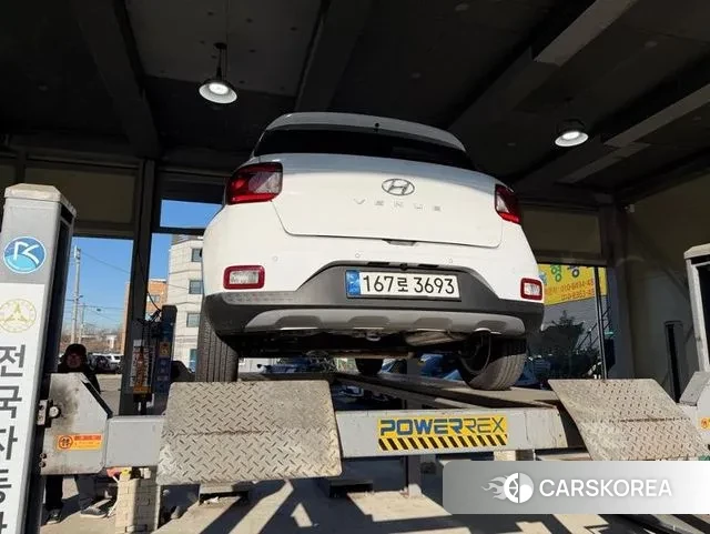 Hyundai Venue 2022 Белый из Кореи