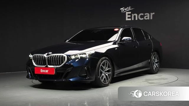 BMW 5 Series (G60) 2024 Черный из Кореи