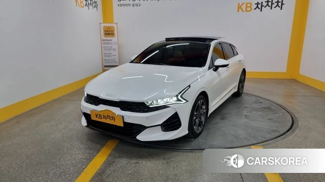 Kia K5 3rd generation 2023 Белый из Кореи