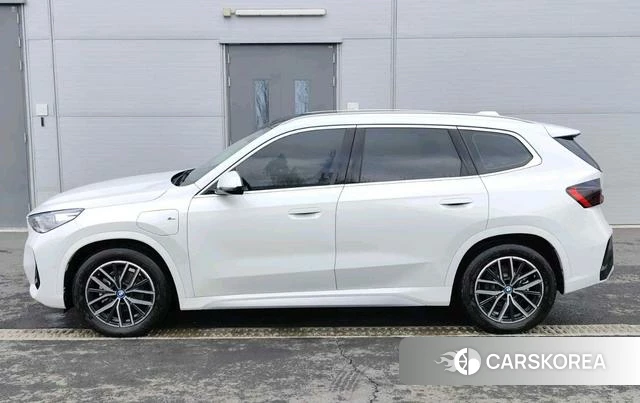 BMW iX1 2025 Белый из Китая