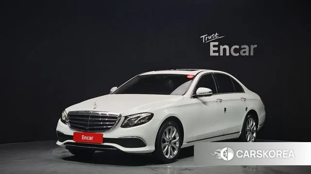 Mercedes-Benz E-Class W213 2020 Белый из Кореи