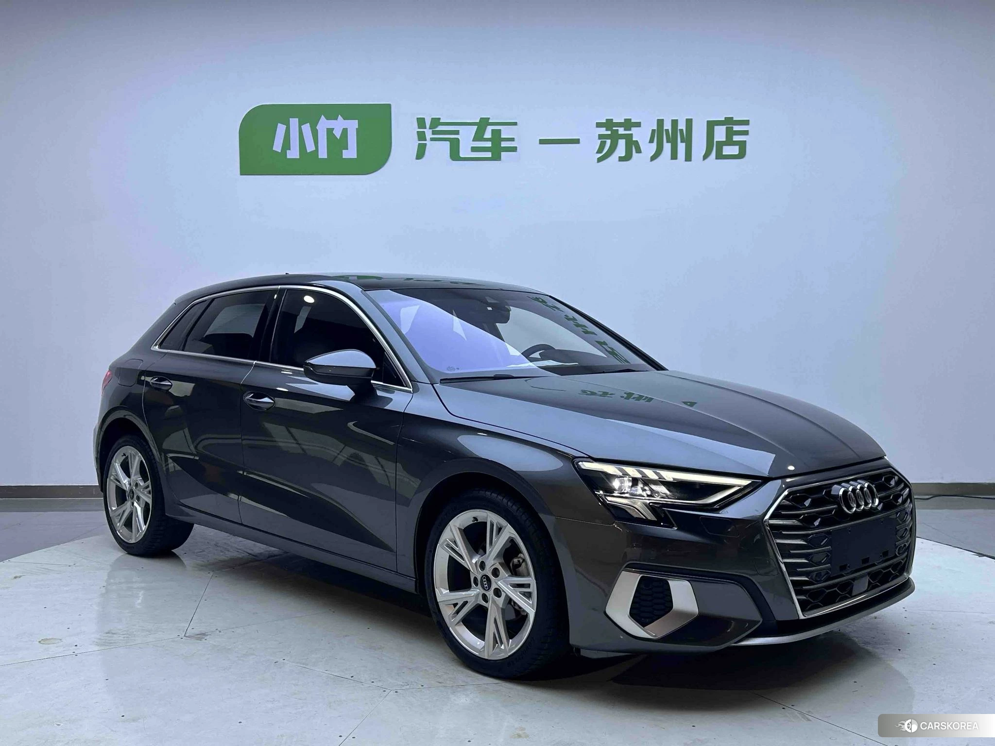 Audi A3 2022 Темно-серый из Китая