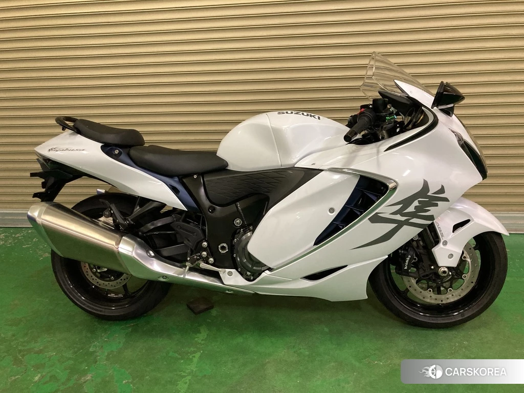 Проданный Suzuki GSX1300R HAYABUSA 2021 из Японии, фото 2