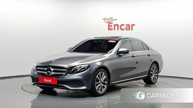 Mercedes-Benz E-Class W213 2019 Серый из Кореи