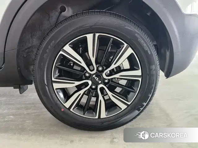 Kia KX1 2024 Белый из Китая
