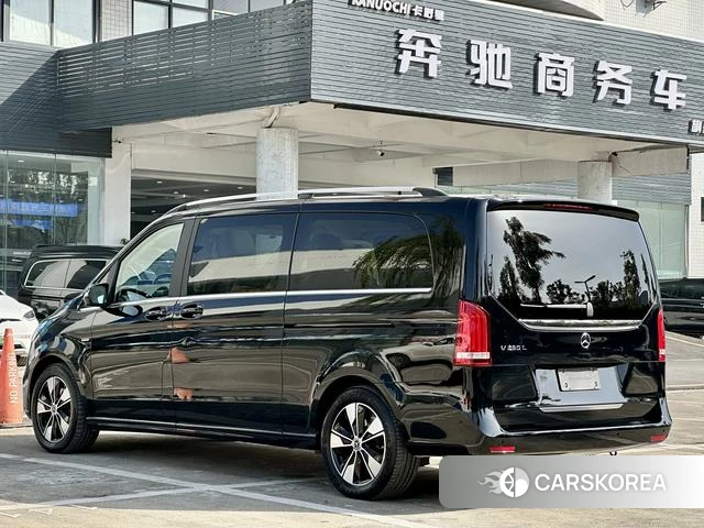 Mercedes-Benz V-class 2022 Черный из Китая
