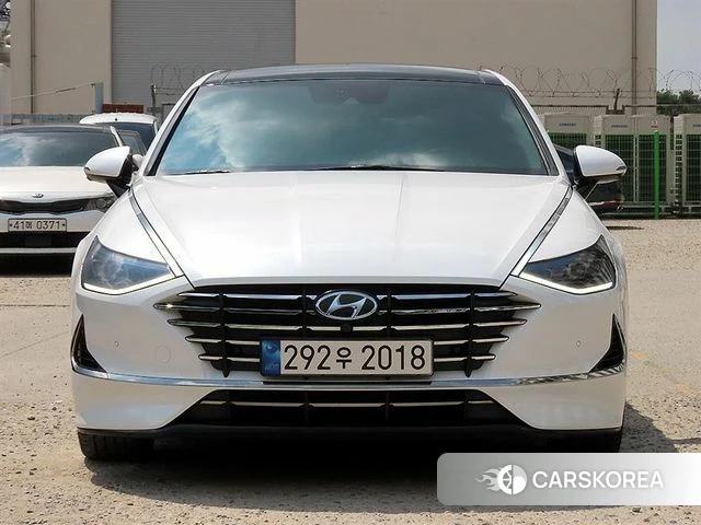 Hyundai Sonata (DN8) 2019 Белый из Кореи
