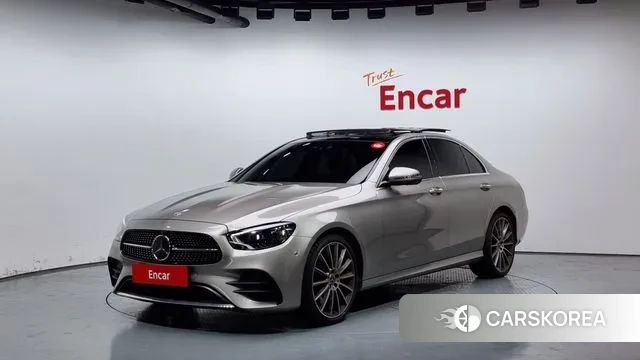 Mercedes-Benz E-Class W213 2022 Песочный из Кореи