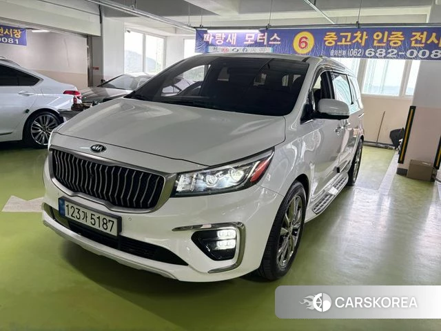 Kia The New Carnival 2018 Белый из Кореи