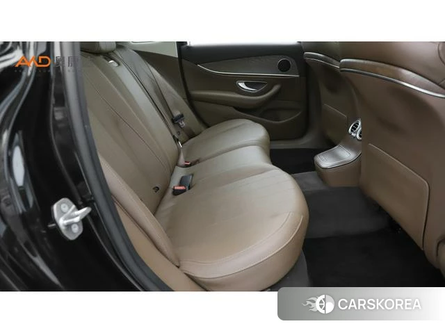 Mercedes-Benz E-class PHEV 2023 Черный из Китая