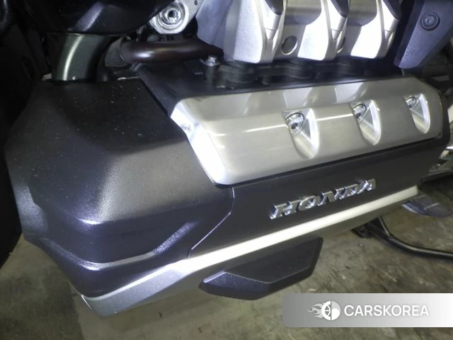 Engine photo