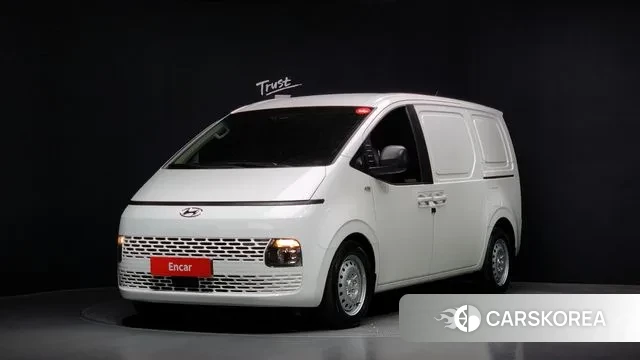 Hyundai Staria 2023 Белый из Кореи