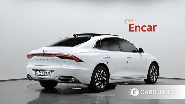 Hyundai The New Grandeur IG Hybrid 2022 Белый из Кореи