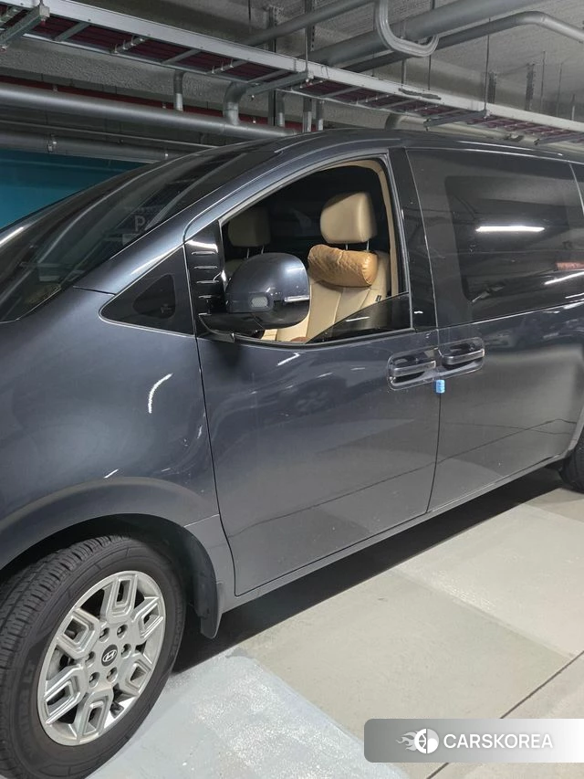 Hyundai Staria 2024 Серый из Кореи