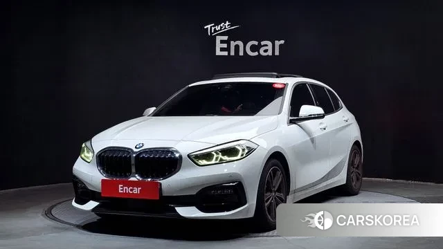 BMW 1 Series (F40) 2021 Белый из Кореи