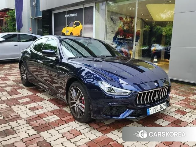 Maserati Ghibli id 3155002 из Кореи