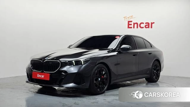 BMW 5 Series (G60) 2025 Серый из Кореи