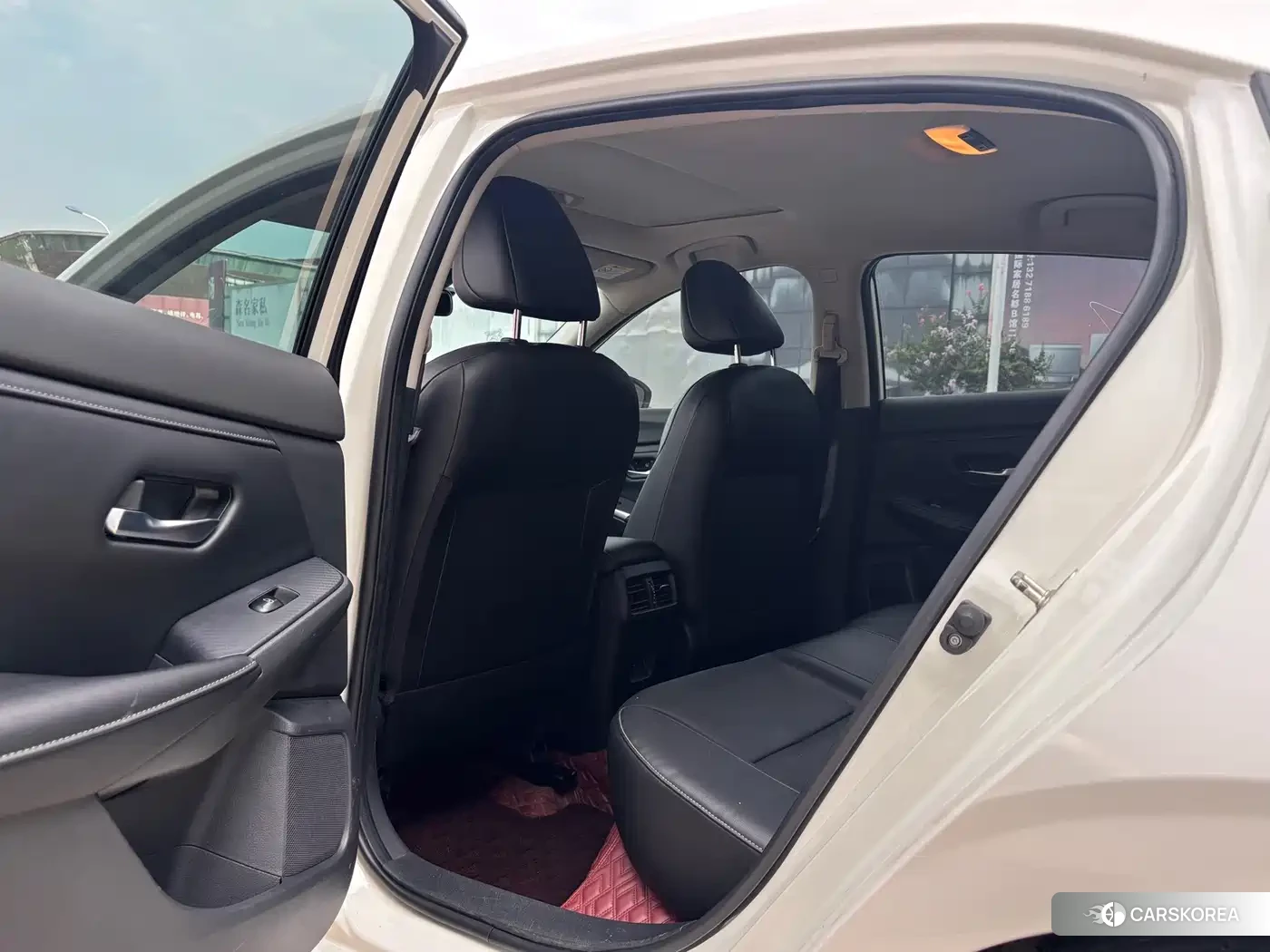 Nissan Sylphy 2024 Белый из Китая