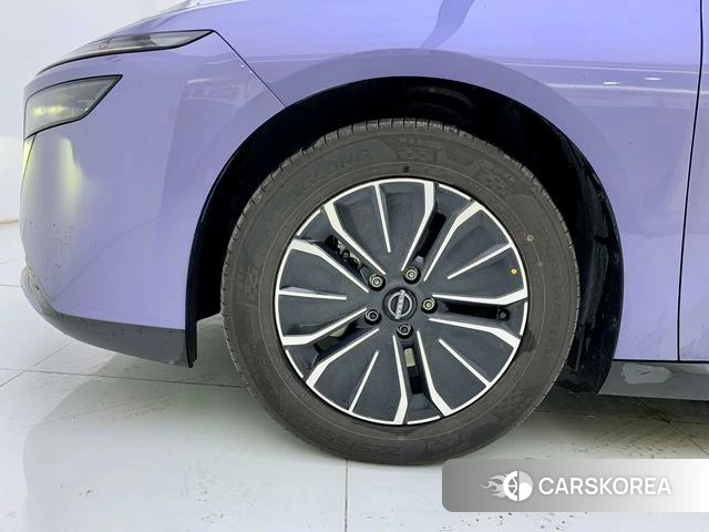 Nissan N6 2025 Белый из Китая