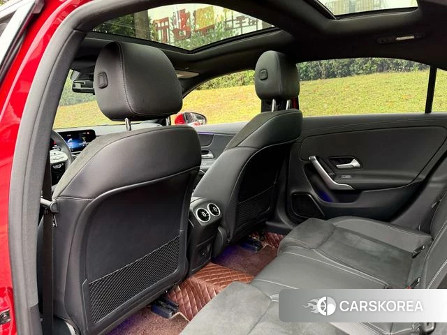 Mercedes-Benz Class A 2021 Красный из Китая