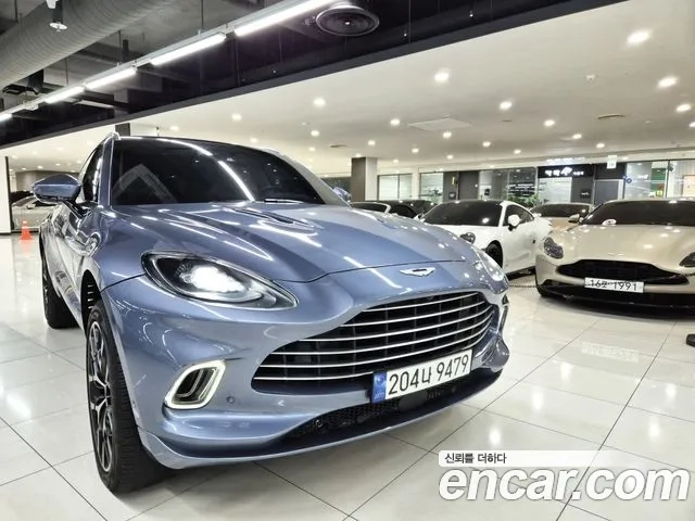 Aston Martin DBX 2022 Небесно-голубой из Кореи