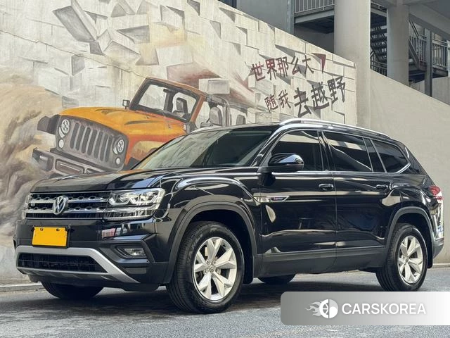 Volkswagen Tourang 2018 Черный из Китая