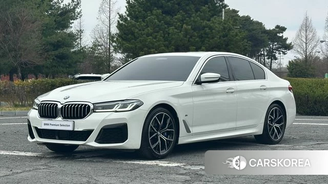 BMW 5 Series (G30) 2023 Белый из Кореи