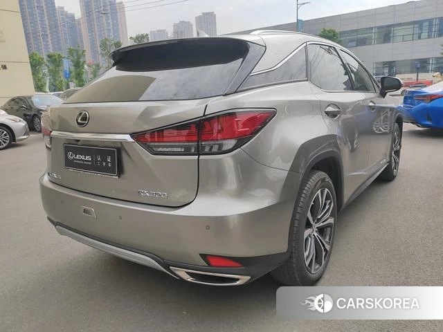 Lexus RX 2022 Серебристо-серый из Китая