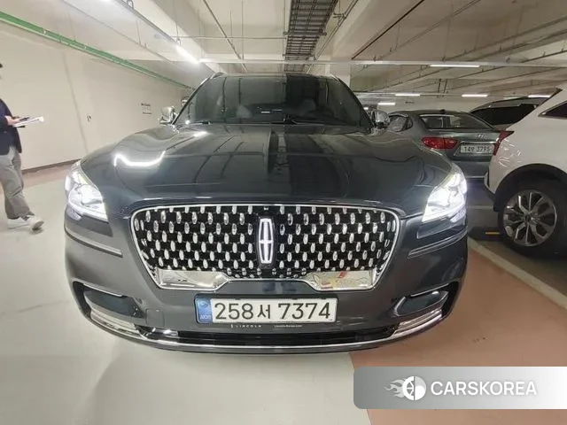 Lincoln Aviator 2nd generation 2020 Небесно-голубой из Кореи