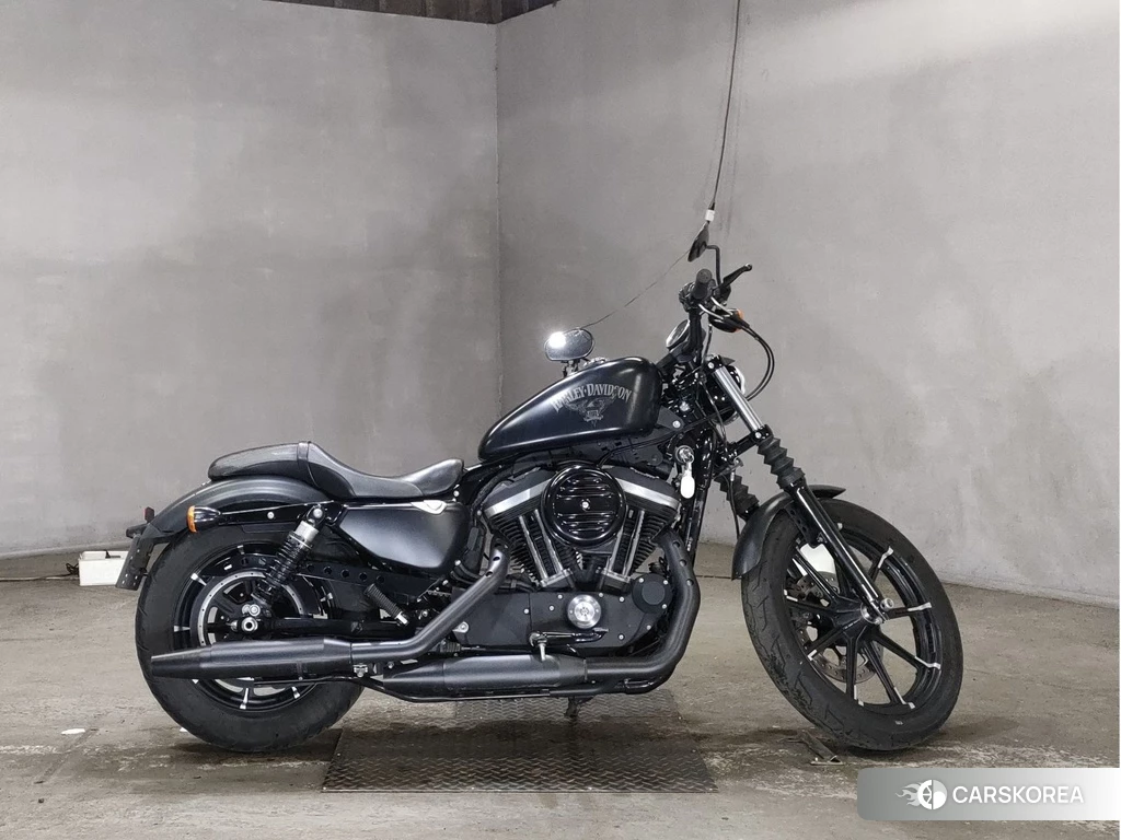 Проданный Harley-Davidson Sportster XL883N 2017 из Японии