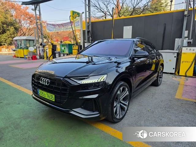 Audi Q8 (4M) 2023 Черный из Кореи